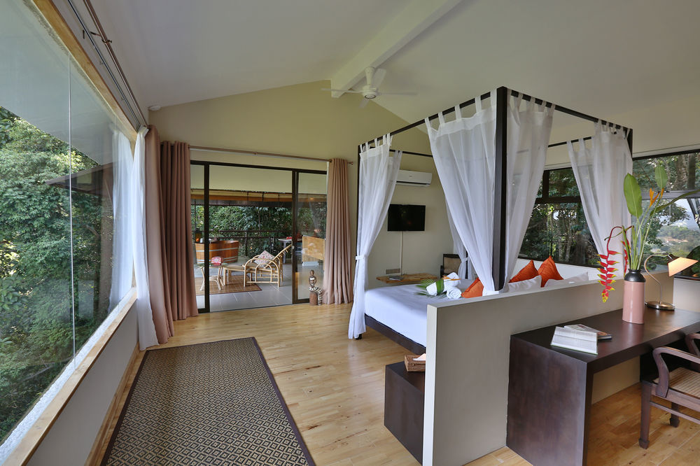 Ambong Rainforest Retreat Pantai Tengah  Extérieur photo