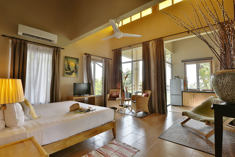 Ambong Rainforest Retreat Pantai Tengah  Extérieur photo